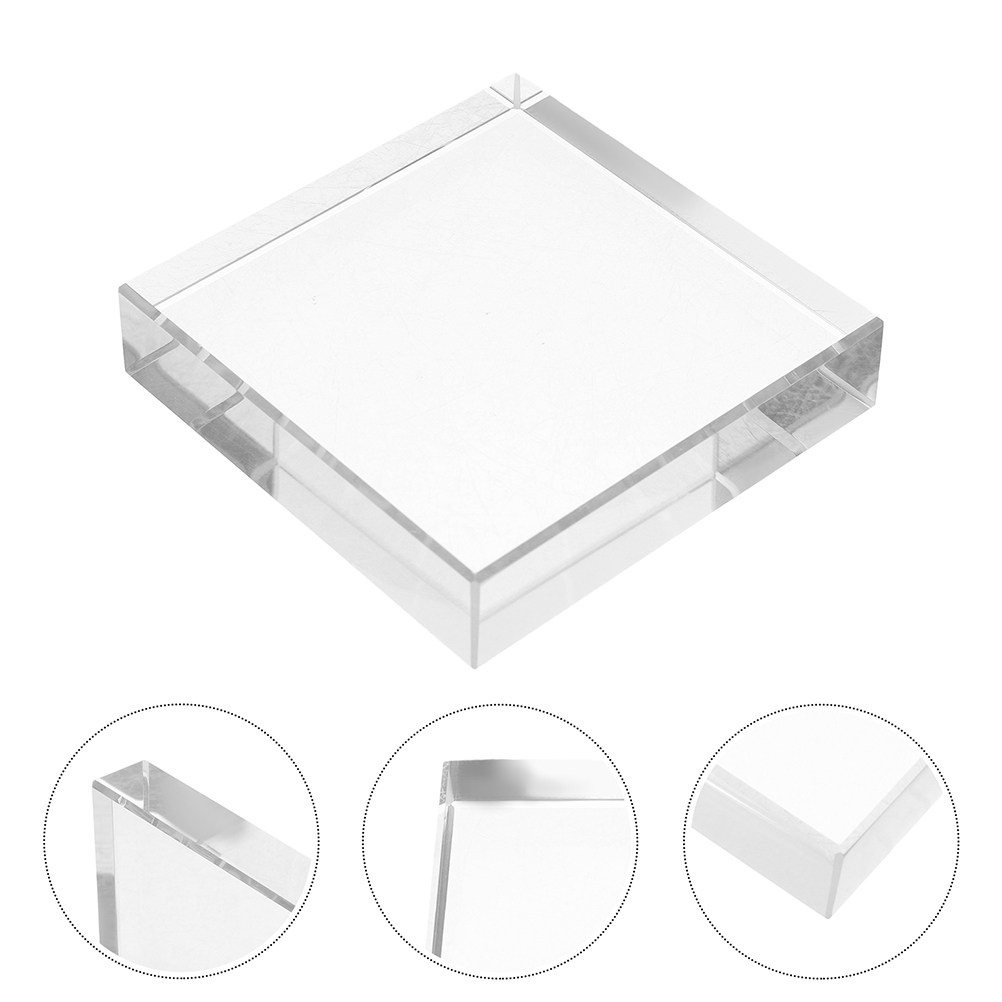 透明なクリスタル製の正方形のペーパーウェイト。重厚感があり、 - Paper Weight Crystal のレビューと価格